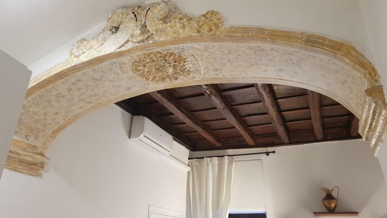 Enchanting Loft In Trastevere Rom Exteriör bild